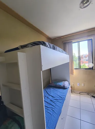 BELICHE SEMINOVO, EM EXCELENTE ESTADO DE CONSERVAÇÃO.