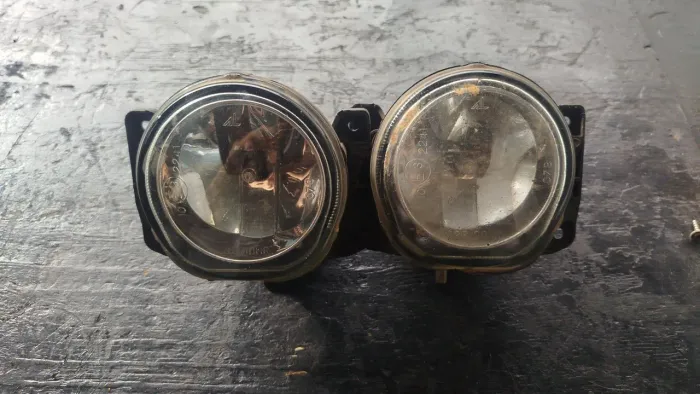 Par de farol de milha Idea