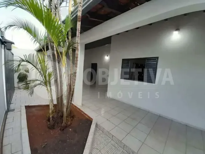 Casa para aluguel, 4 quartos, 1 suíte, 2 vagas, PLANALTO - UBERLANDIA/MG