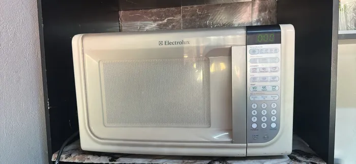 Microondas Eletrolux 31 litros 110 volts 