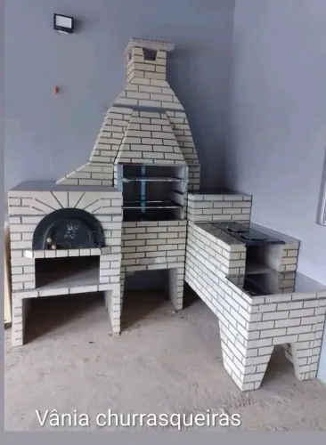 Fogão a lenha , forno , churrasqueira e forno de pizza