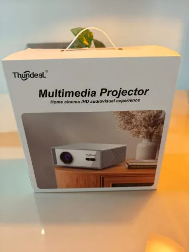 Projetor Thundeal TD95W Full HD