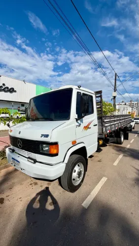 MB 710 Plus 2006 Carroceria 6,20m EM STM