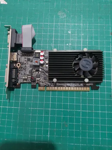 Placa de video Nvidia GT 520 1Gb hdmi vga