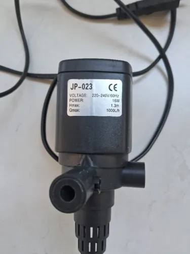 Bomba Submersa 1000L/h Semi Nova - Econômica e Silenciosa (16W)