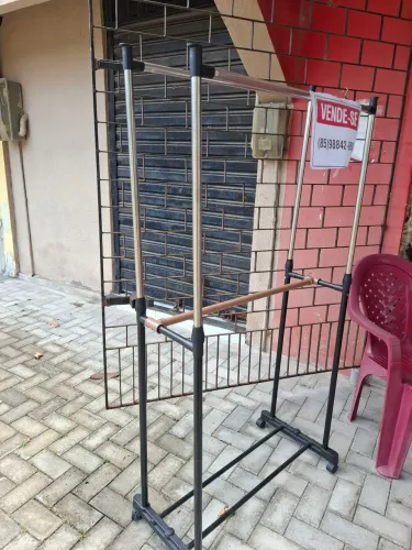 Arara de roupa