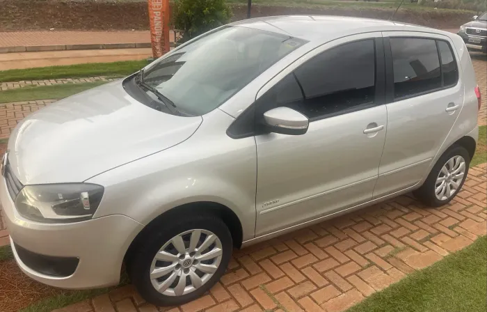Volkswagen Fox 1.0 MI Total Flex 8V 5P 2014