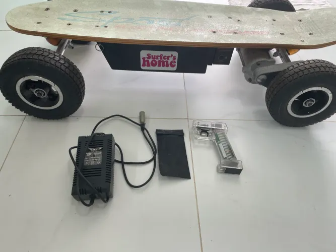 Skate elétrico ( precisa manutenção )