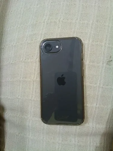 Vendo iPhone 16e já vai com capinha e carregador e vai na caixa original 128 gigas 