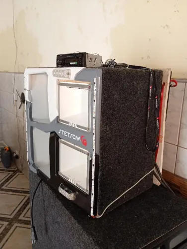 Som automotivo. Vendo ou troco por moto