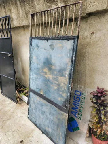 Portão de ferro 90 x 1,80