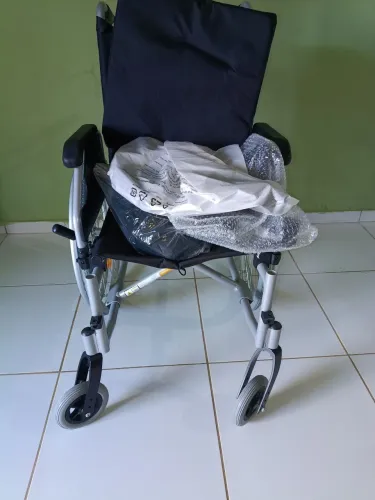 Cadeira de Rodas Reclinável, Dobrável Dellamed D700 130 kg T44