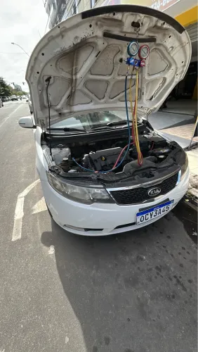 Carga de gás e manutenção ar condicionador 