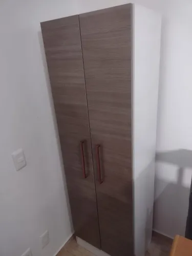 Armário Compacto (PERFEITO ESTADO)