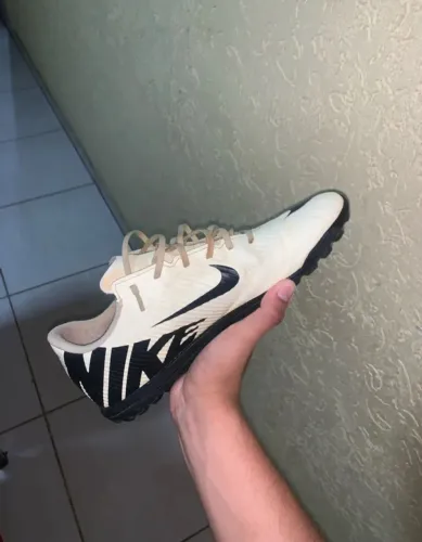Chuteira Nike
