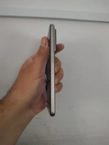 Realme GT 7 Pro - SNAPDRAGON 8 ELITE (O MAIS NOVO) + 12 GB RAM + 512 GB MEMÓRIA