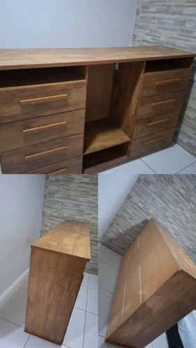 Vende se cômoda 8 gavetas espaço para cabide, medindo cpm 1,80, lgr, 0,50 e alt 1m 