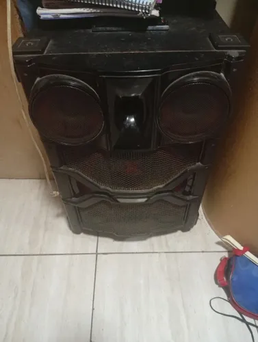 Vendo caixa de som residencial