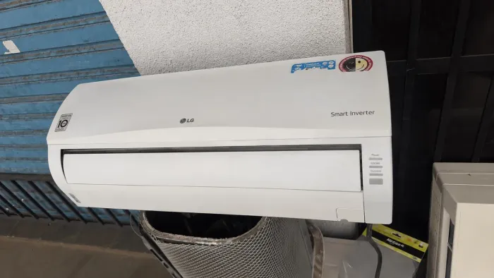 AR CONDICIONADO SPLIT LG SMART INVERTER 12.000 BTU -