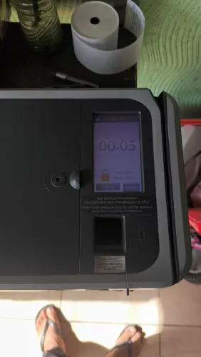 Máquina de ponto biométrica 
