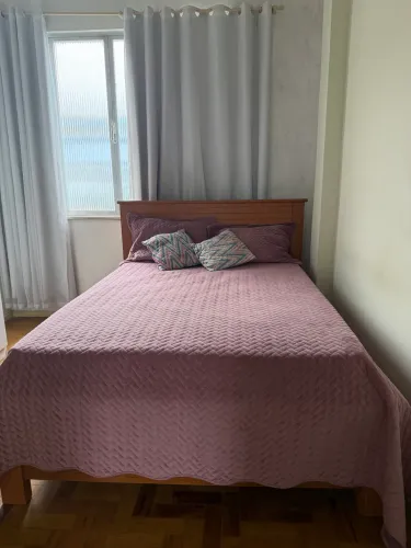 Vendo Cama + Colchão