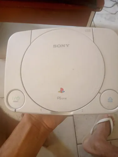 Vendo play 1 usando funcionando perfeitamente,com jogos e mais controle