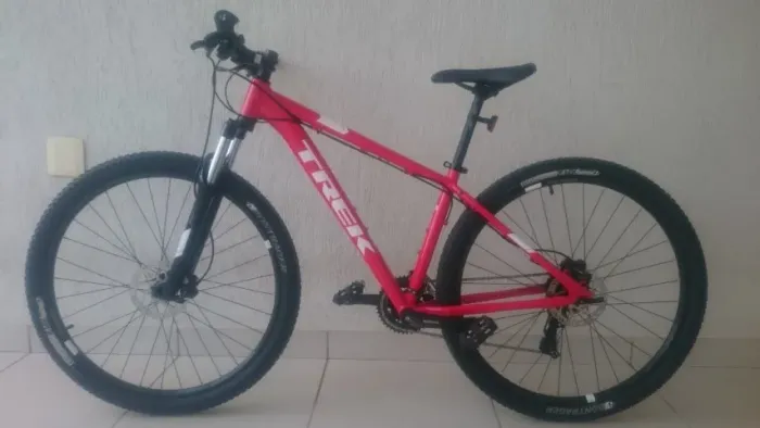 Bicicleta TREK MERLIN 6 2017
