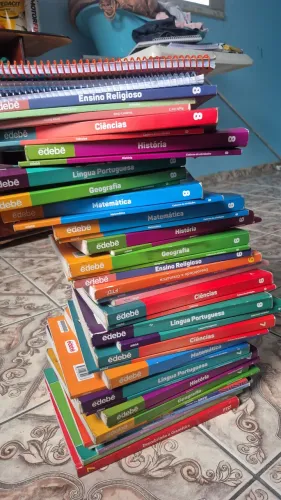 Edebê - Livros coleção rotas 7,8 e 9 ano