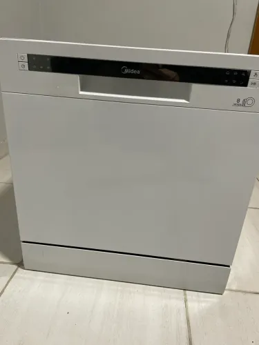 Lava louça MIDEA 8 serviços na caixa nova