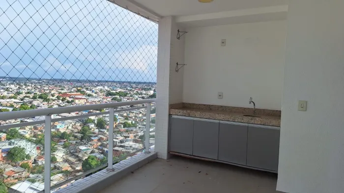 ALUGO / APARTAMENTO  COM VARANDA GOURMET E UMA LINDA VARANDA COM CORTINA DE VIDRO  .