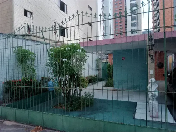 Casa com 3 quartos à venda em Meireles - CE