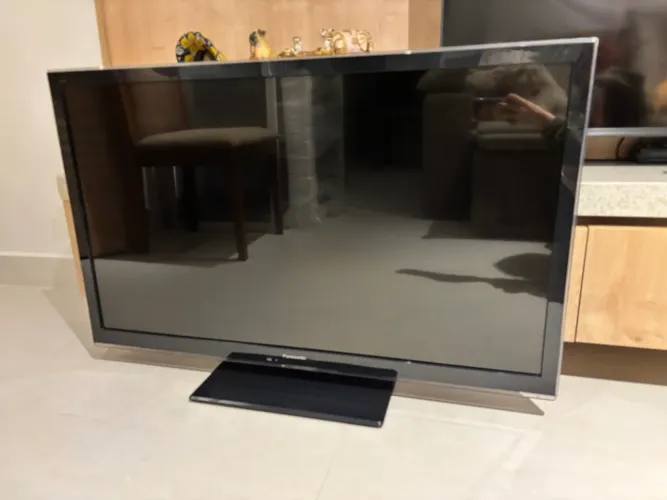 Tv Panasonic - Ótimo estado!! TC-L42E5BG