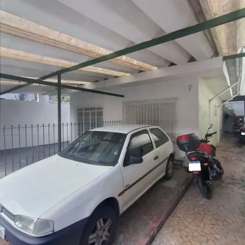 Venda: Terreno no Jardim das Embuías com 3 casas Locadas, Gerando boa renda - Próx Clube d