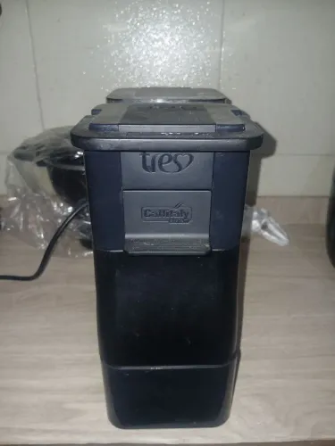 Cafeteira de capsulas Três corações