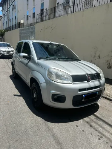 Fiat Uno Attractive 1.0 EVO Fire Flex 8V 5P 2016