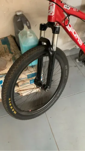 Suspensão Fox 36 TALAS RC2 - Alta Performance e Pronta para Uso