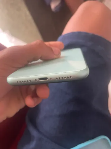 iPhone 11