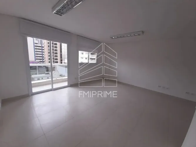 SALA PRONTA DE 37 M2 COM SACADA, NO MELHOR PONTO DA POMPÉIA....