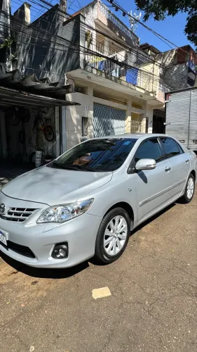 Toyota Corolla Altis 2.0 Flex 16V Aut. 2012