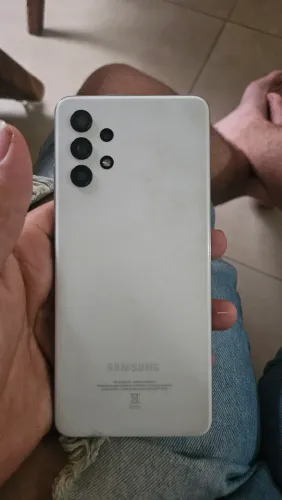 Celular a32