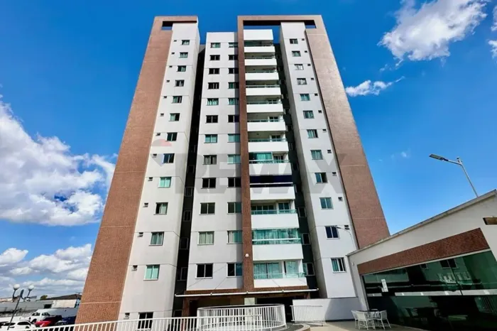 Apartamento com 3 quartos, sendo 1 suíte no Condomínio Senador Life, Centro, Feira de Sant