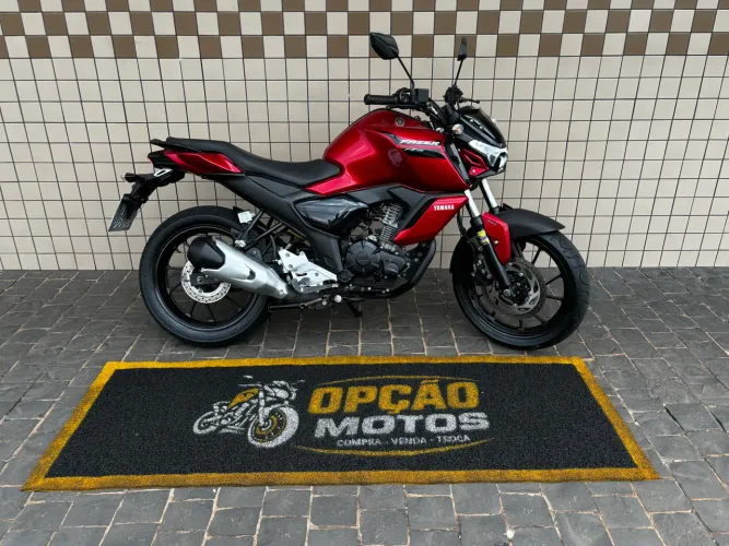 Vendo ou troco por MOTO Yamaha FZ15 150 Extra c/ 2026 Pago