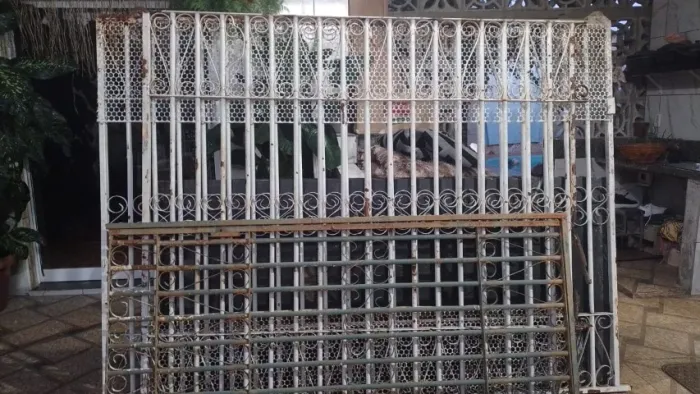 Grade tubar completa,2,20 de altura 2,50 largura 2,20 x200 2,20x 100