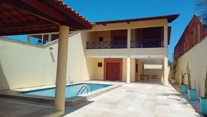 Tabuba: Duplex 3 suítes com Piscina e Churrasqueira
