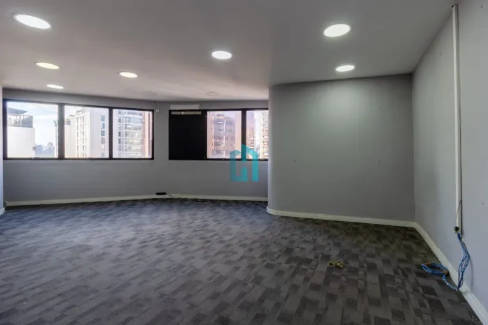 Sala comercial de 200m à venda no Itaim Bibi