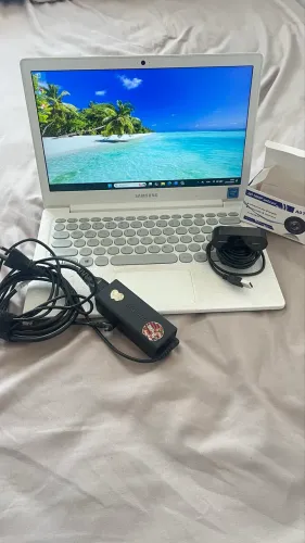 Notebook Samsung Flash F30 - 4GB RAM,  SSD 64GB - USADO