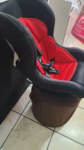 Cadeirinha de criança para veículo 