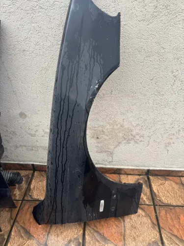 Paralama direito BMW 528i ano 1998 R$ 200
