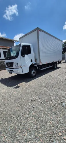 Mercedes Benz 1016 3x4 baú