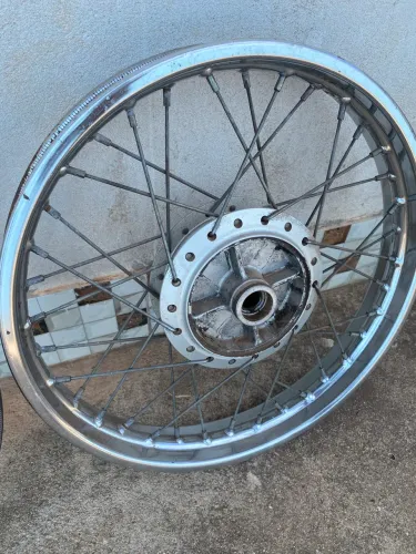 PAR DE RODAS (FAN, TITAN, CG) original HONDA